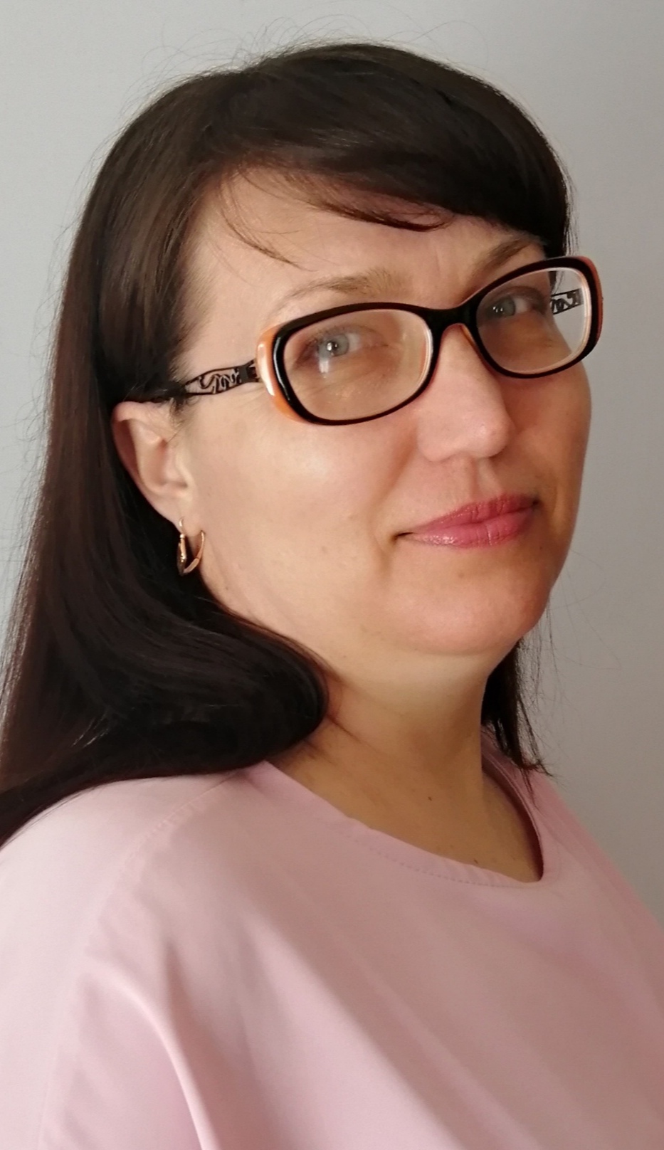 Ненахова Наталья Александровна.
